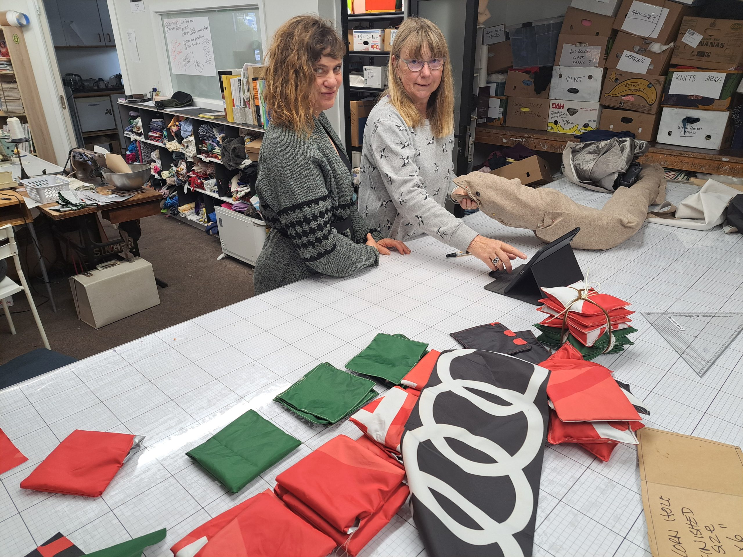Fabrication of throwing bags